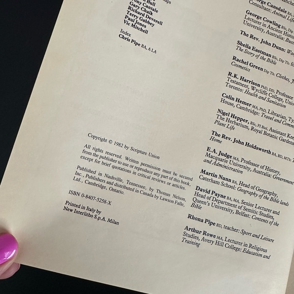 VINTAGE 1982 - NELSONS BIBLE ENCYCLOPEDIA FOR THE FAMILY HARDCOVER BOOK - Picture 6 of 10